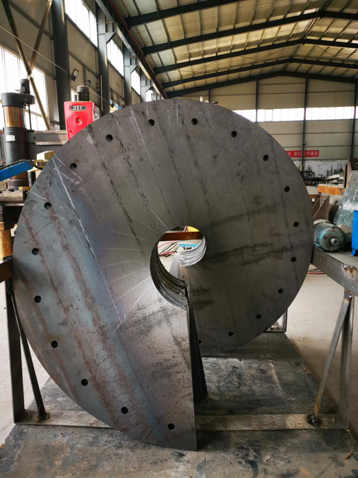 Formed spiral blade segment Formed spiral blade segment