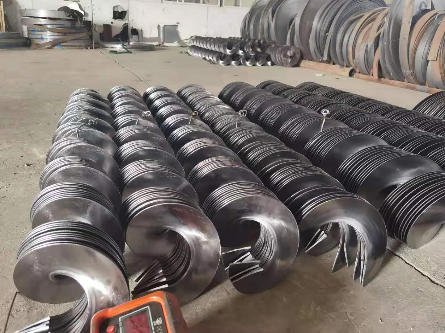 GX130-6M spiral blade cold rolling machine for automatic helical flight manufacturing