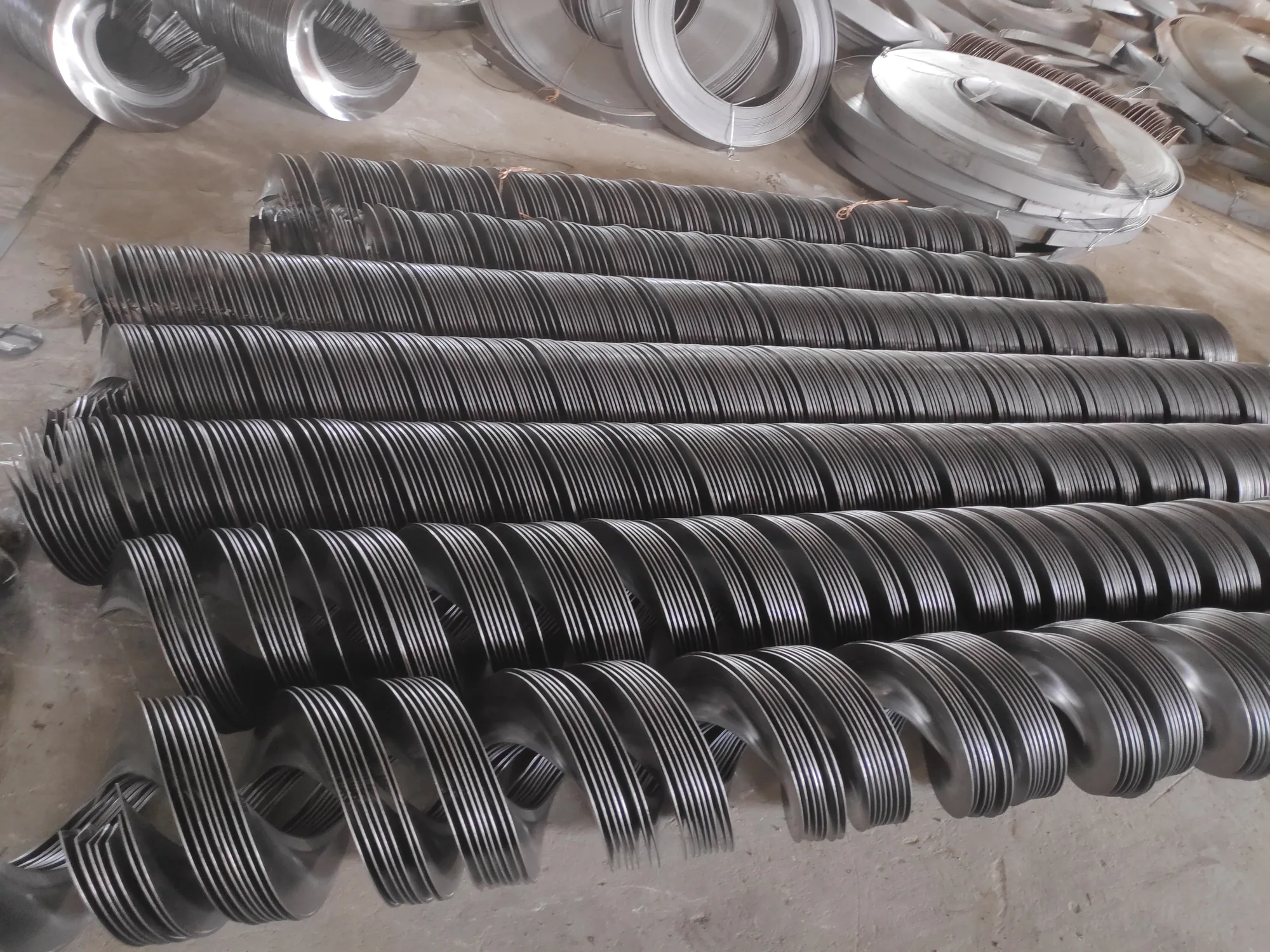 GX150-10L screw flight cold rolling machine for continuous spiral flight production GX150-10L screw flight cold rolling machine for continuous spiral flight production