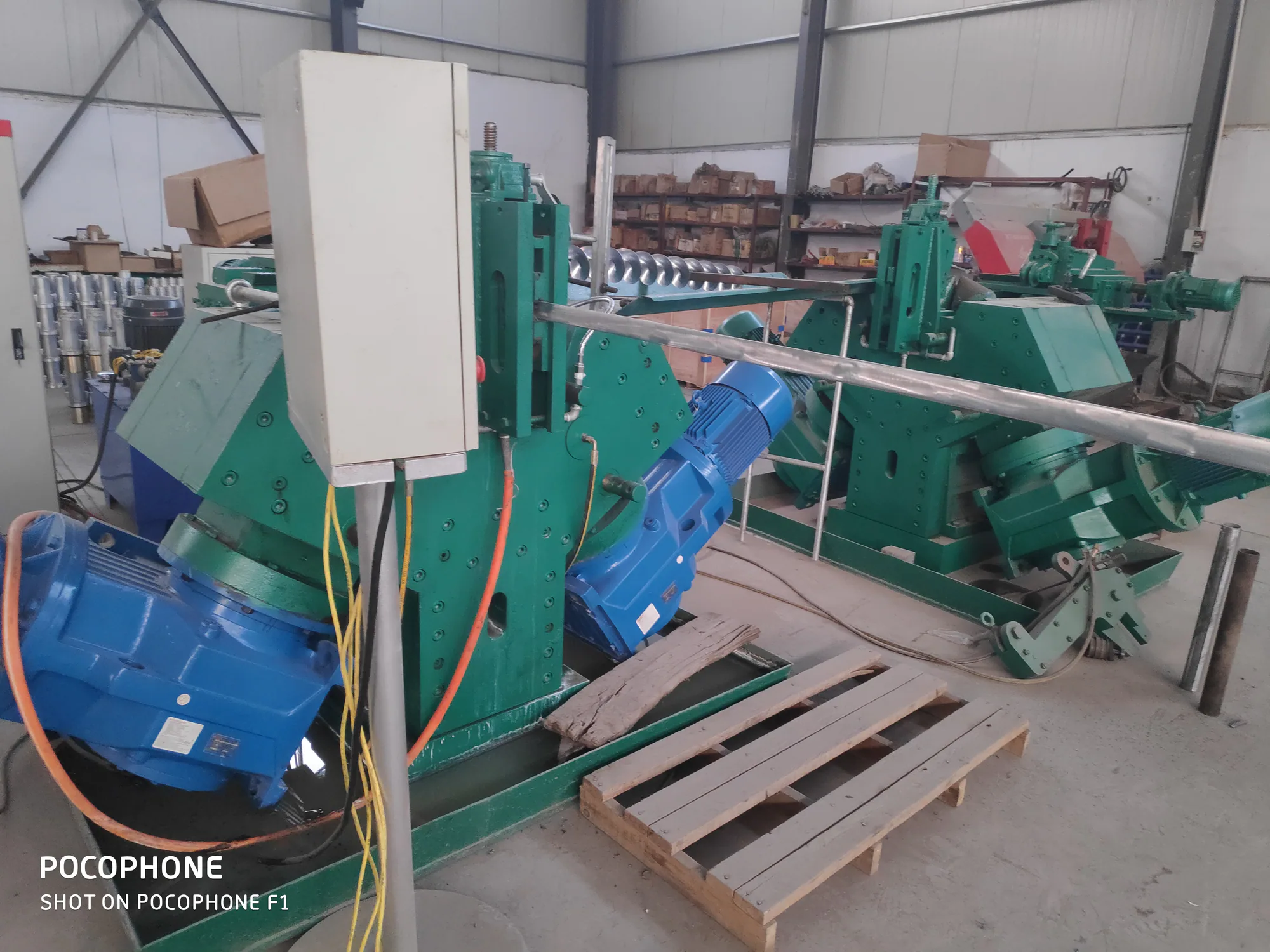 GX60-4S screw flight cold rolling machine for continuous spiral flight production